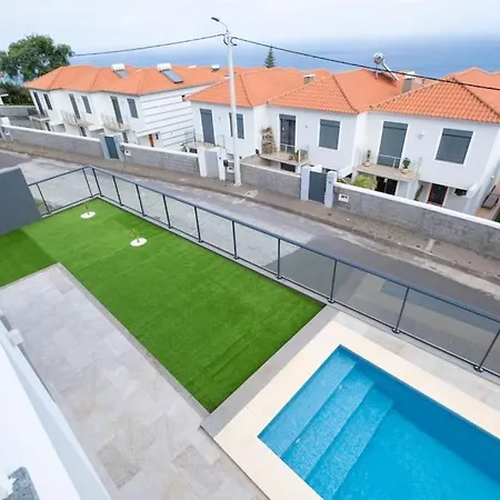 View To The Desertas Villa